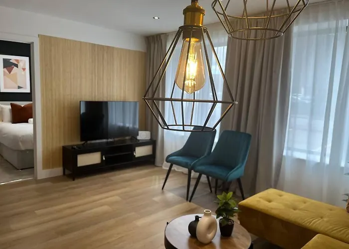 Cute One Bed Apartment - Old Trafford